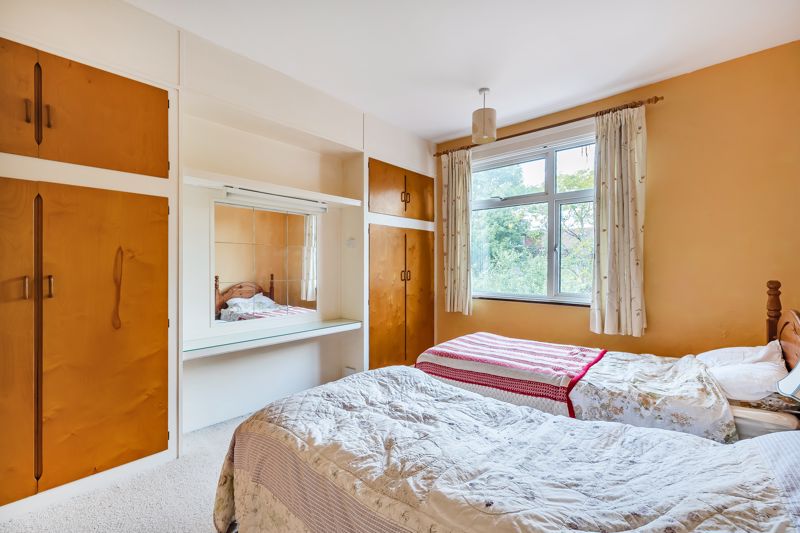 Bedroom- click for photo gallery